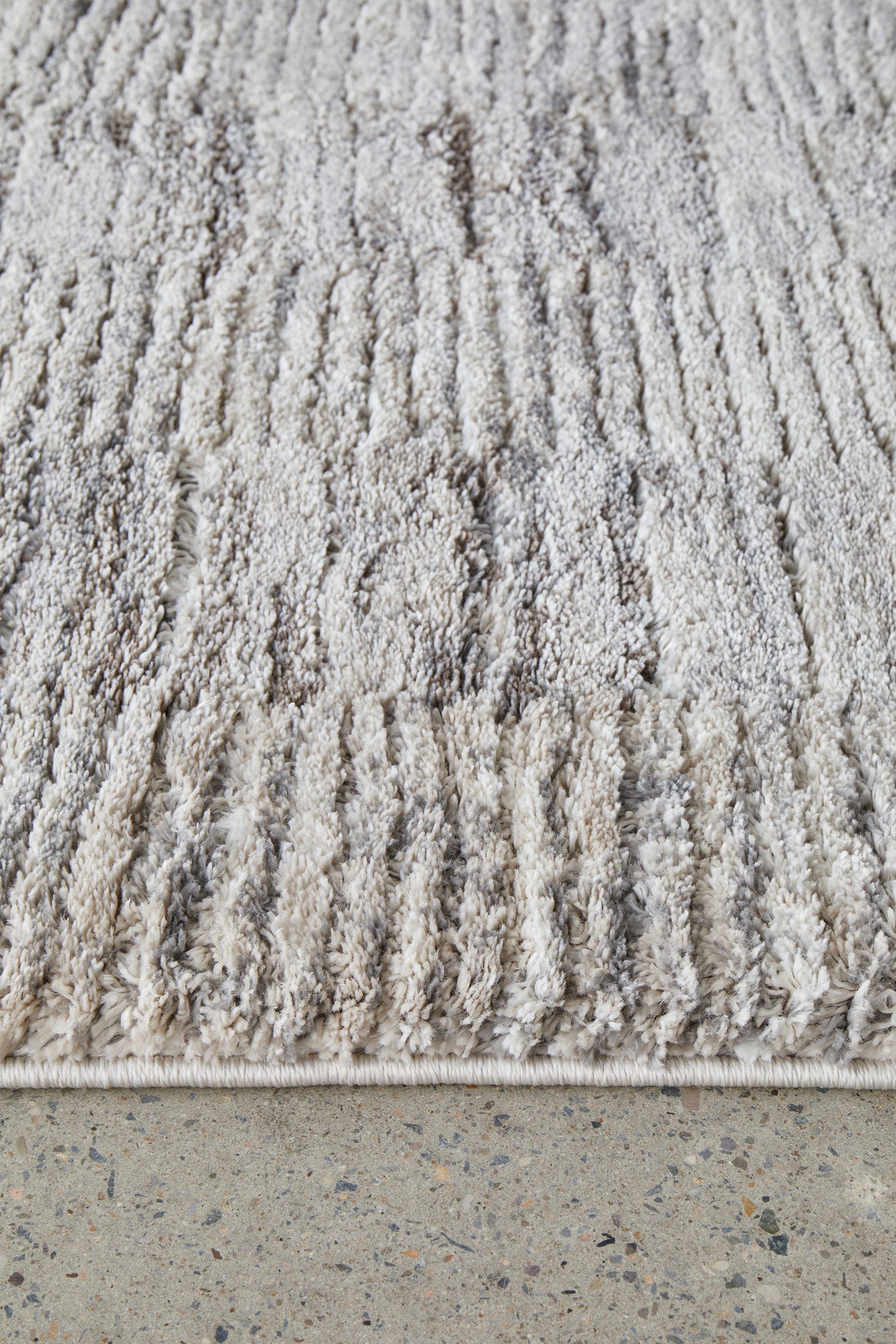 Himali Fin Luxury Steel Shag Rug with Unique Textured Effect