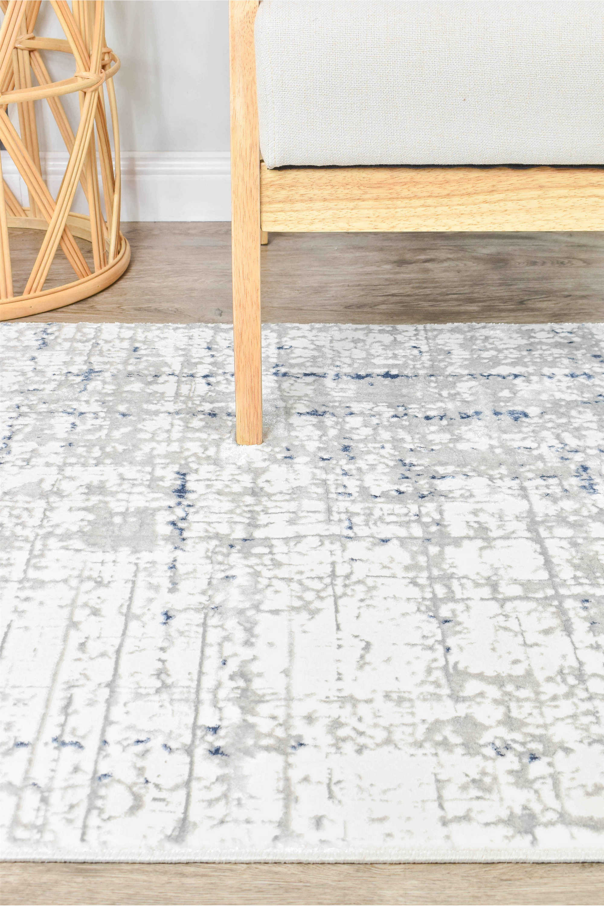 Harmonia Tiger White Runner Rug - Soft & Elegant