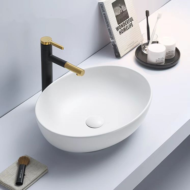 Oval Matte White High - grade Ceramic Bathroom Basin (520x395x130mm)