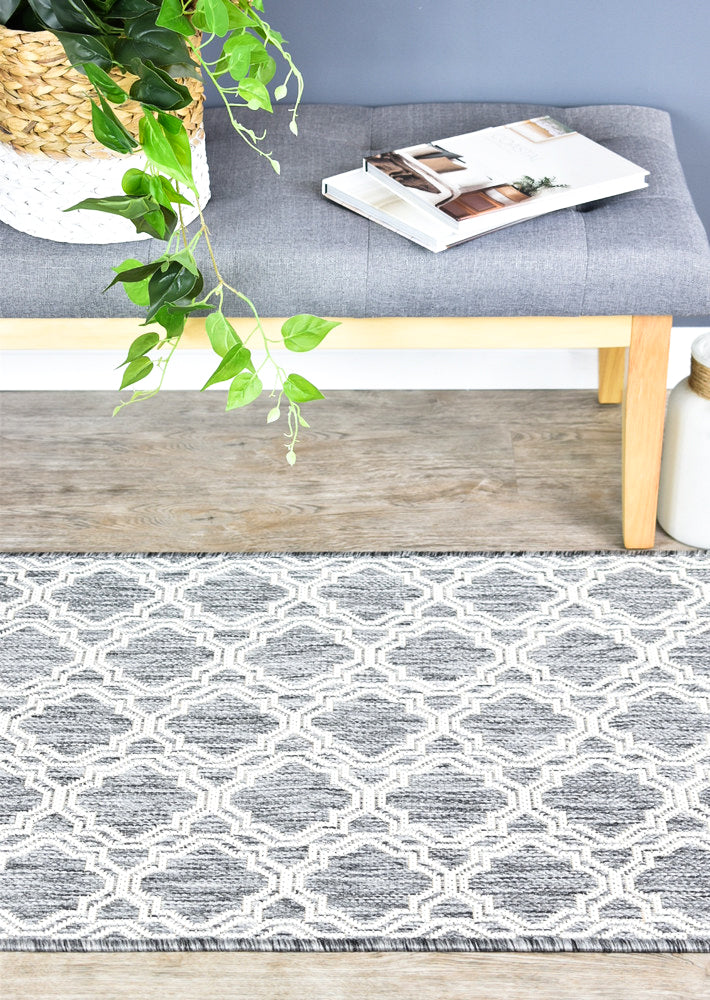 Alaska Light Grey Washable and Non - Slip Rug in Various Sizes 9892 - GU6E