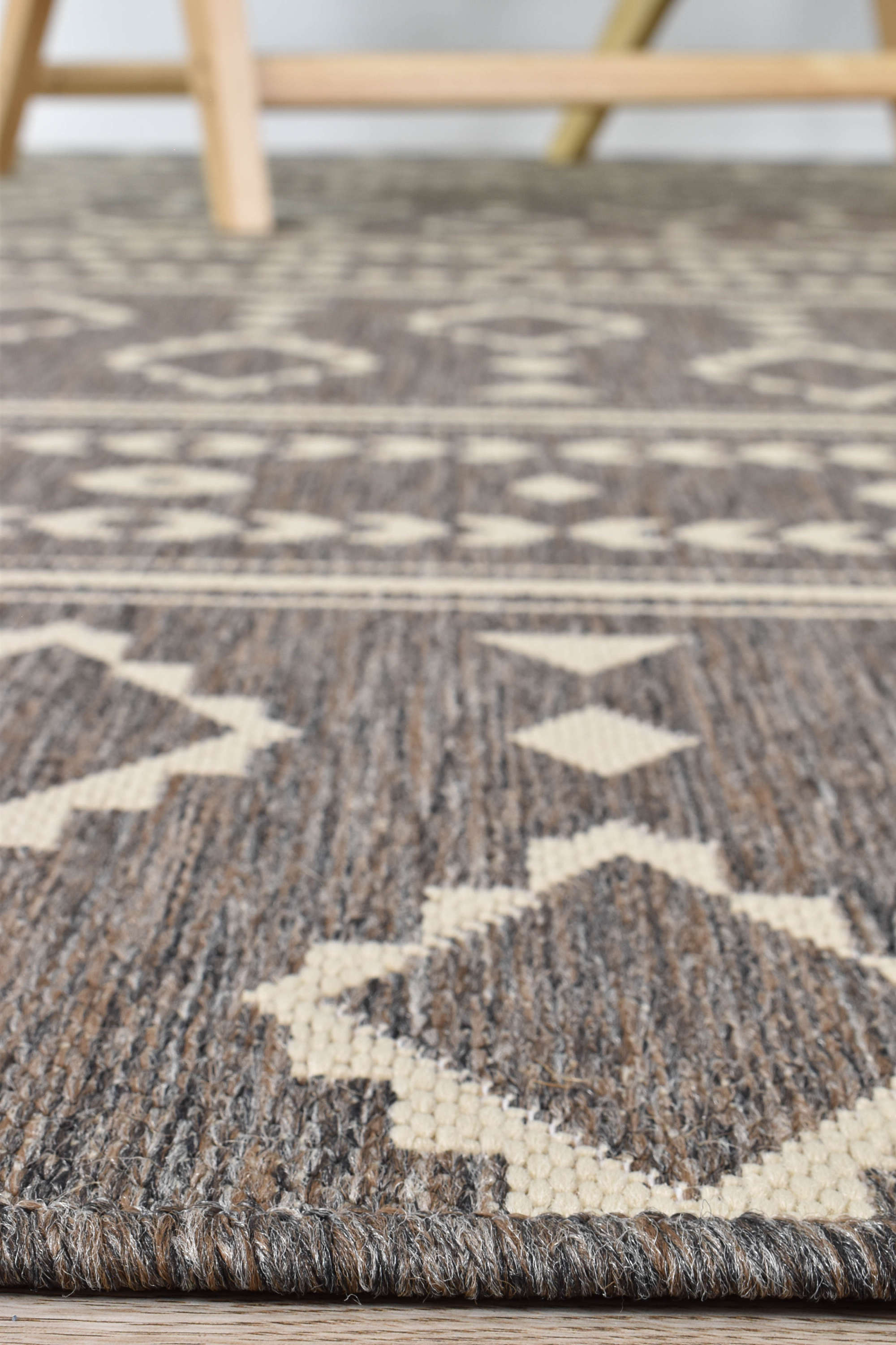 Affordable Alaska Brown Washable Rug - Ideal for Indoors & Outdoors