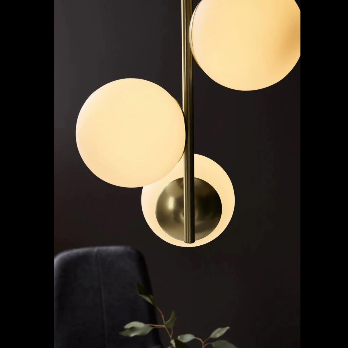 Hot Sale! Black and Brass Lilly Pendant Light for Elegant Decor