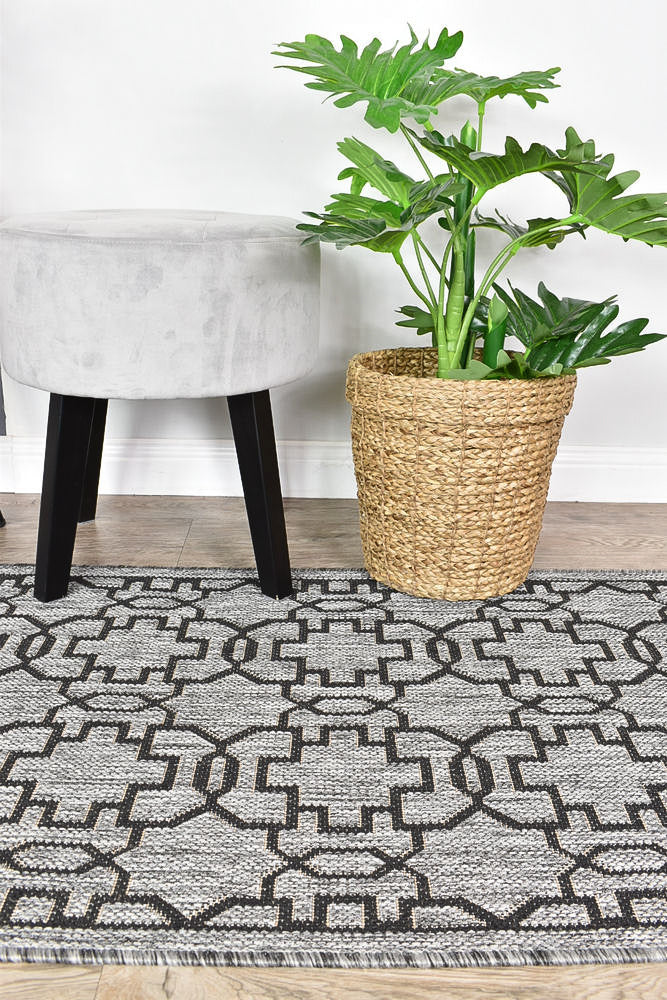 Durable and Washable Alaska Grey - Black Rug in Various Sizes