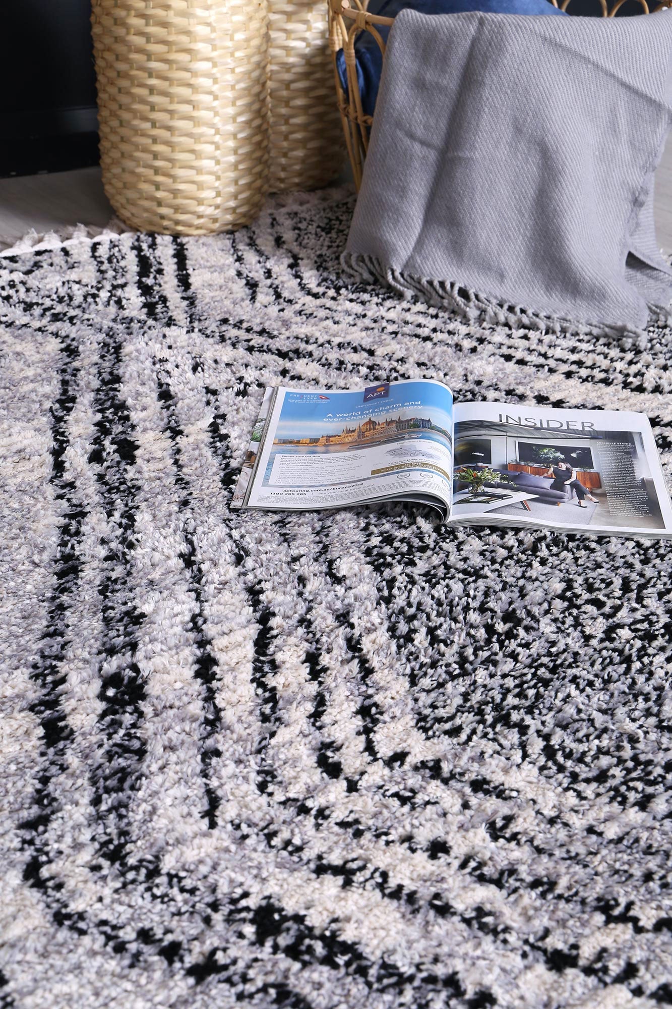 Hot Sale! Myk Geometric Indoor Rug in Black and White for Scandinavian Decor