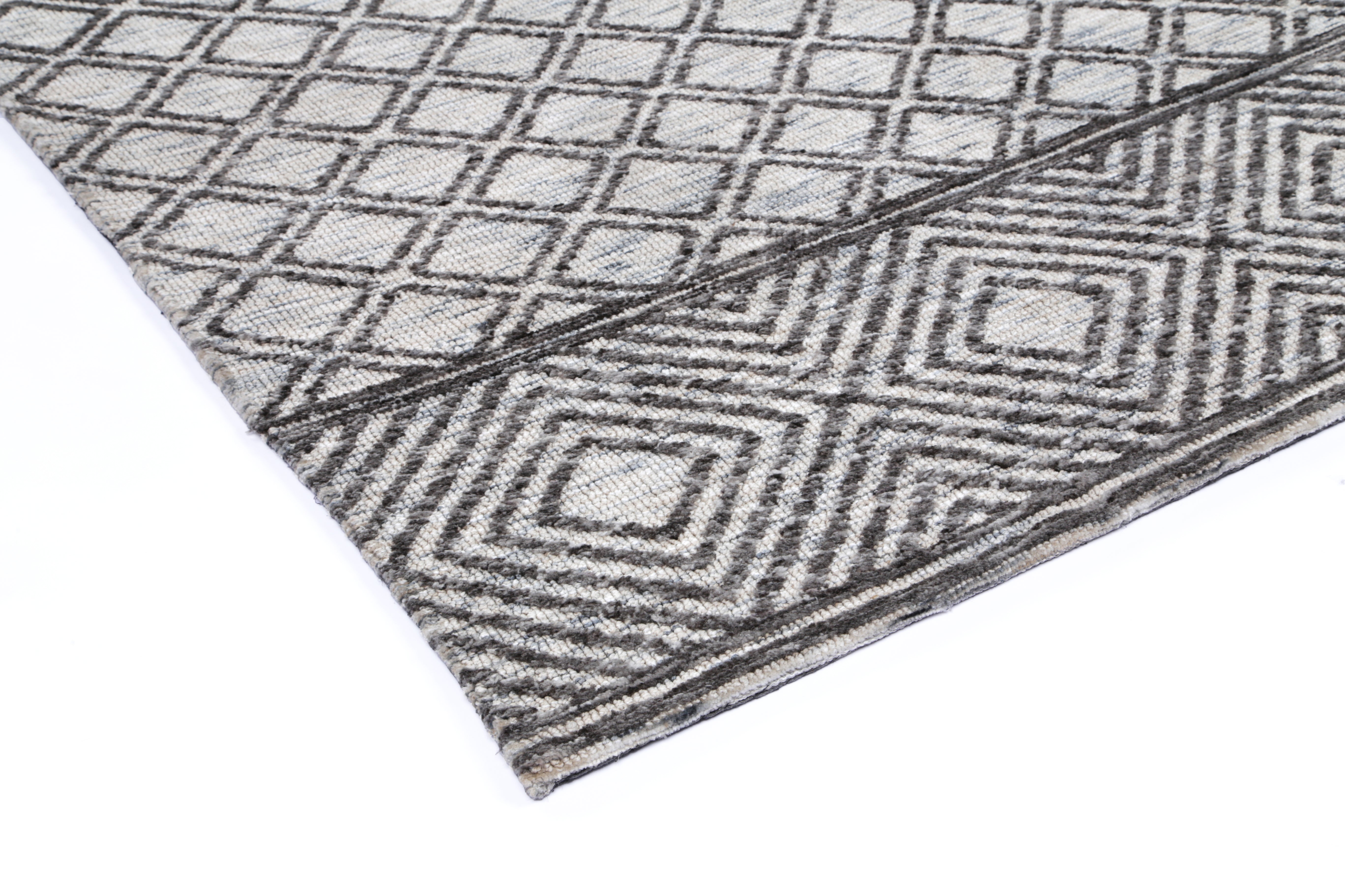 Hot Deal! Ambarsar Ajnala Cotton - Polyester Blend Rug in Charcoal & Beige