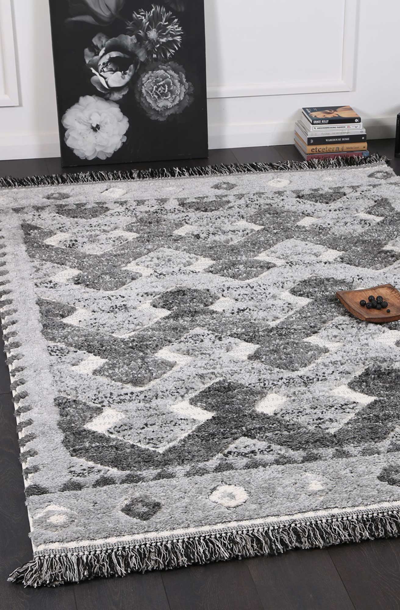 Hot! Cream Anthracite Mono Tribal Carved Lines Rug