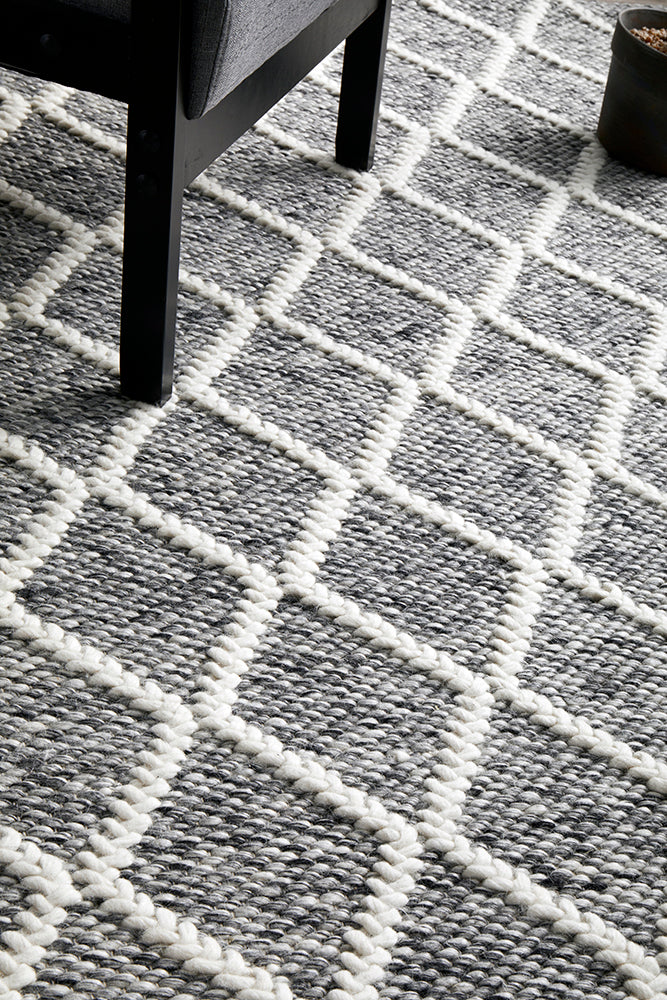Exclusive Huxley Grey Floor Rug - Ideal for Scandinavian & Modern Interiors