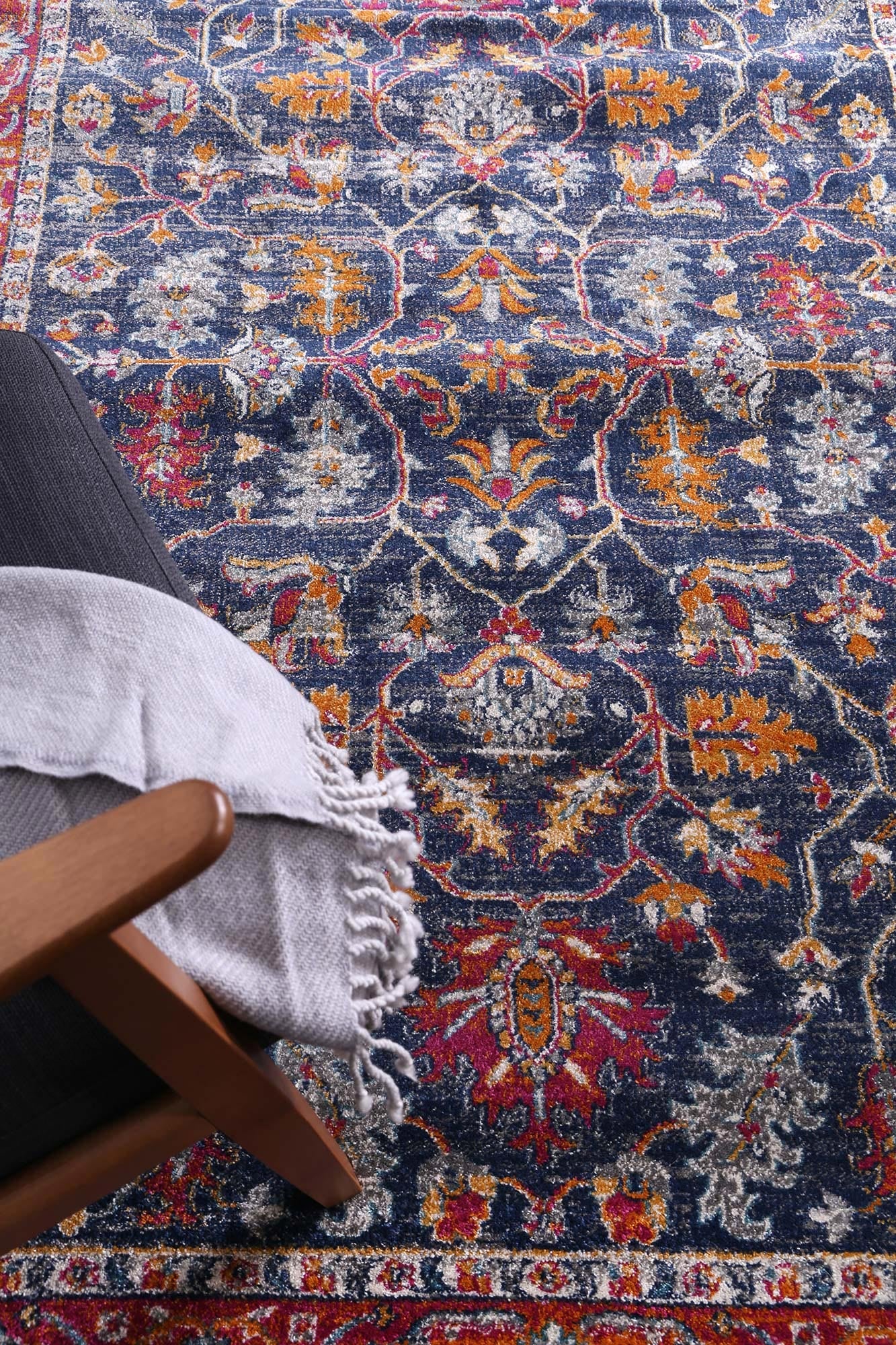 Exclusive Offer! Exquisite Multi-Design Sara Rug for Your Home