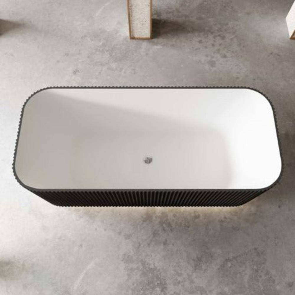 Hot Sale Milano Freestanding Bathtub in Matte Black & White, 1500/1700mm