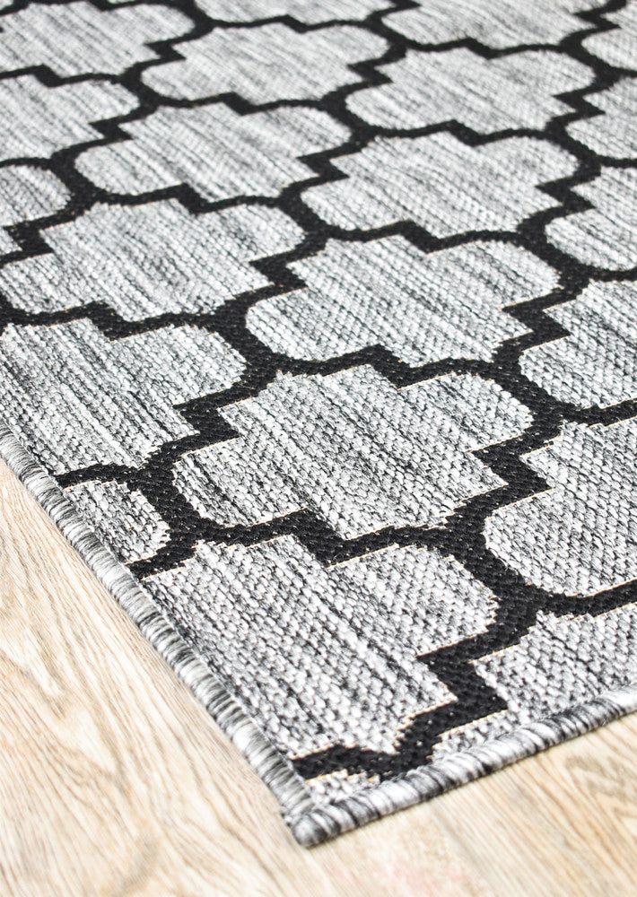 Affordable Alaska Grey Rug - Ideal for Indoors & Outdoors