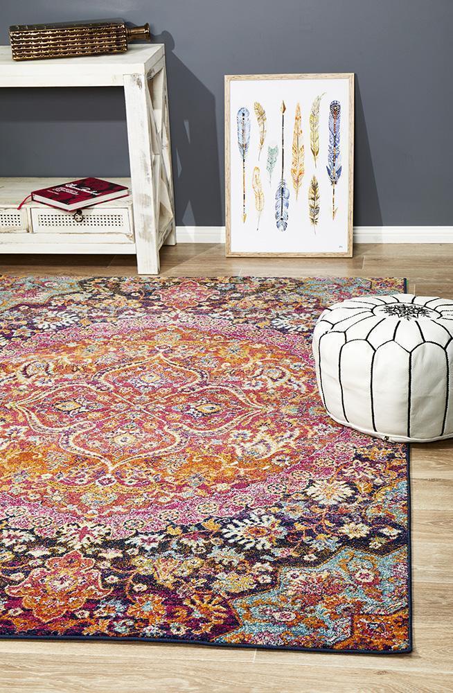Preston Museum Multicolored Power-Loomed Polypropylene Rug