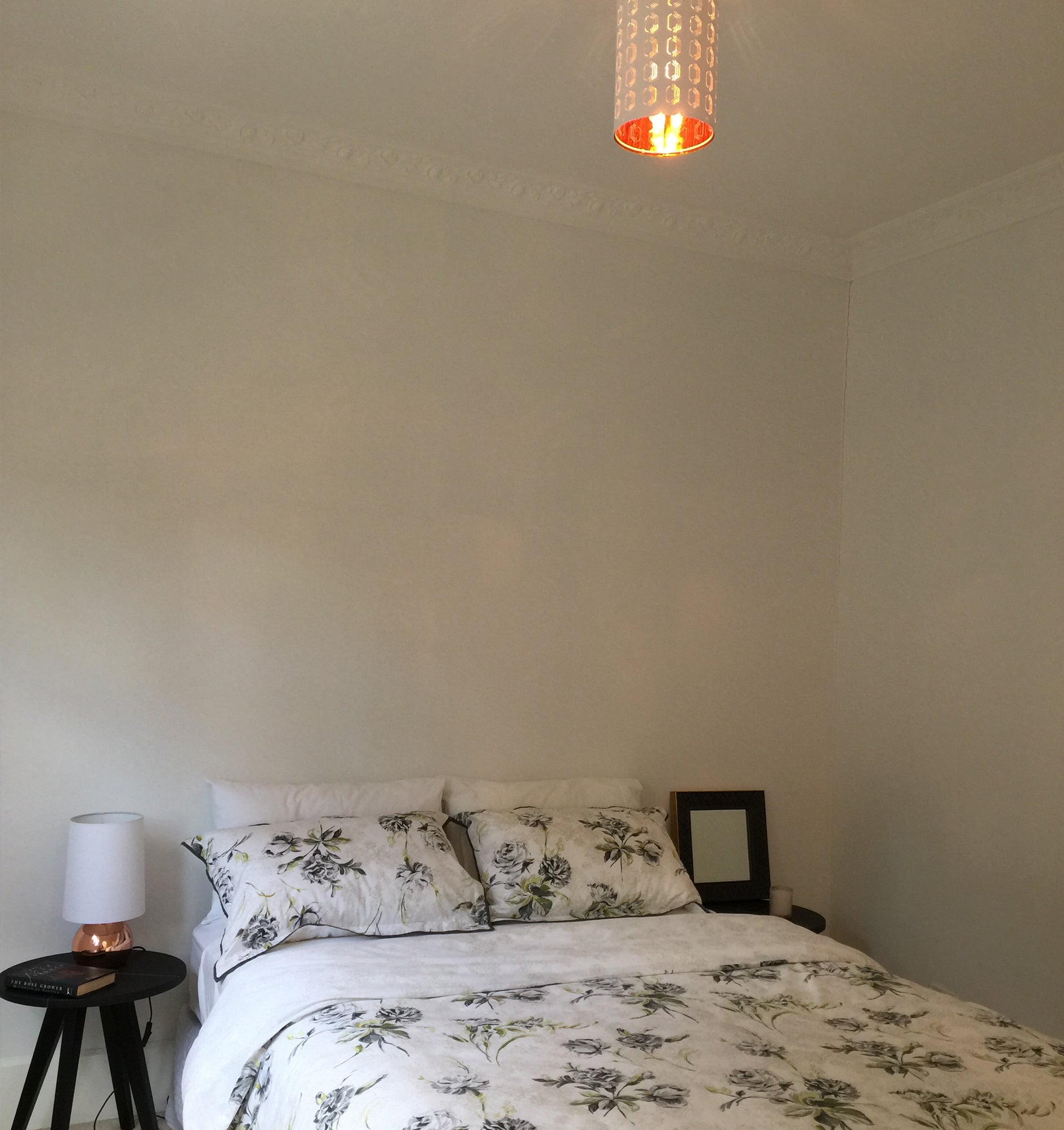 Modern Powder Coated Embossed Oblong Interior Single Pendant Lights