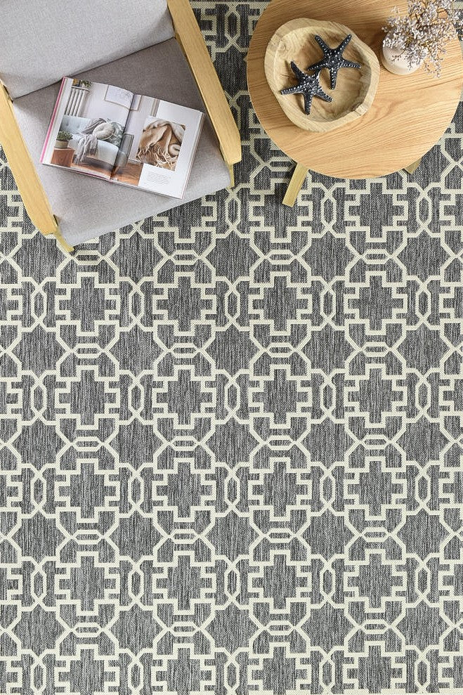 Affordable and Durable Alaska Grey Cream Polypropylene Rug for Indoor and Outdoor Use