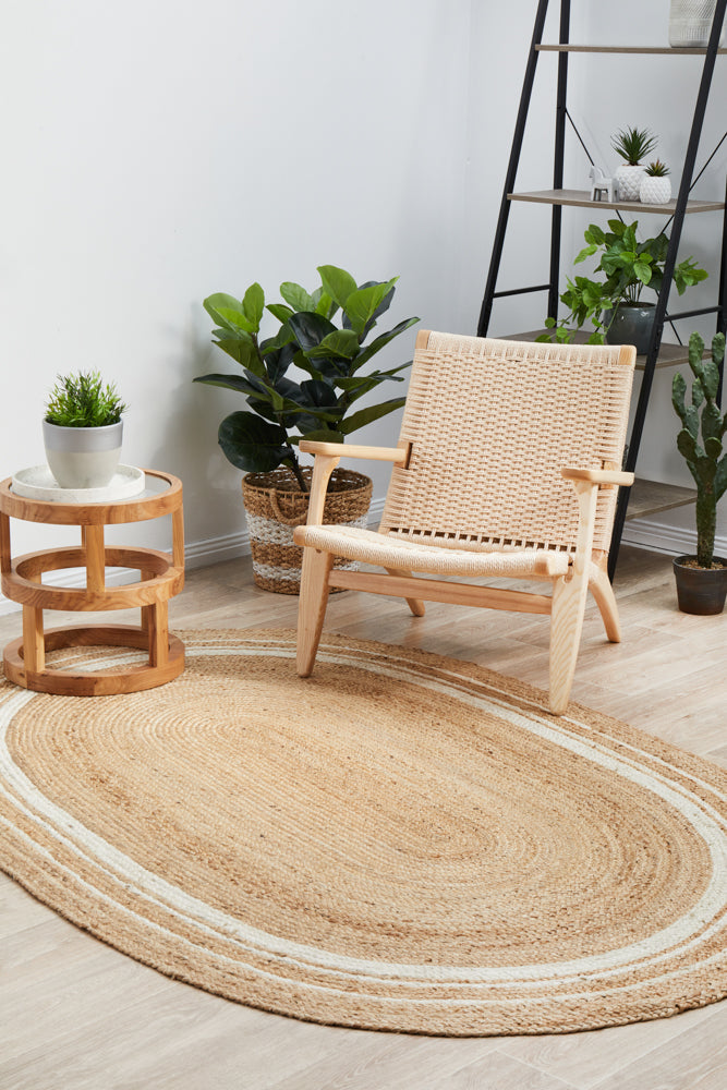 Eco-Friendly Noosa 111 Hand-Braided Natural Oval Jute Rug