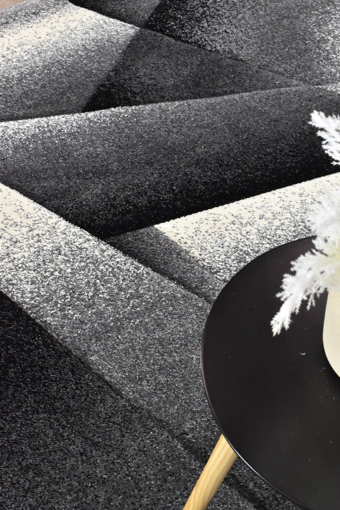 Stylish Novus 54B Rug in Light and Dark Grey Tones