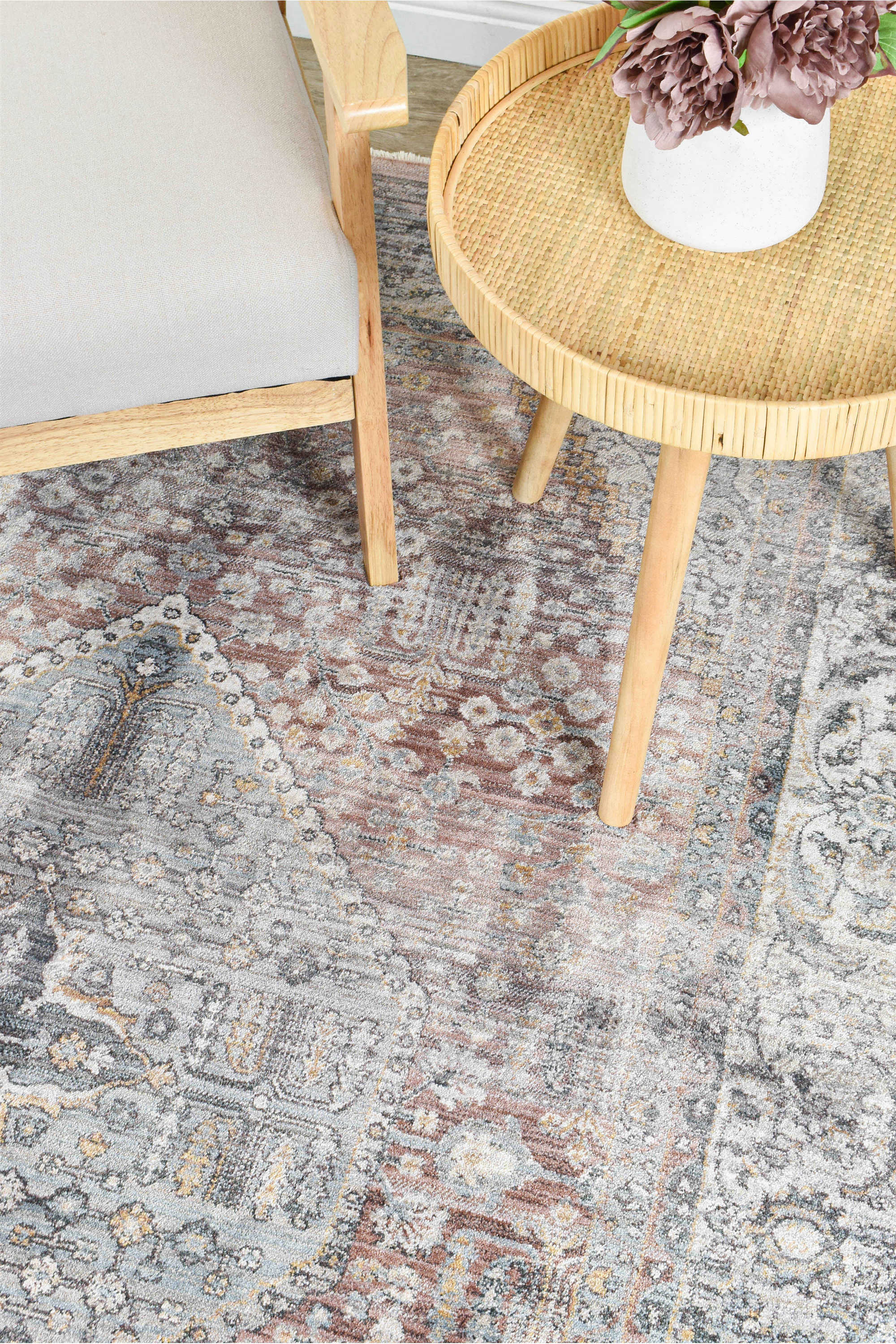 Exclusive Novara Legacy Rose Rug - Soft Pink, Ideal for Home Decor