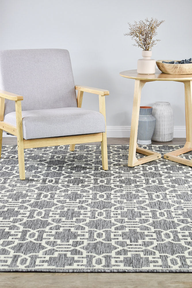 Affordable and Durable Alaska Grey Cream Polypropylene Rug for Indoor and Outdoor Use
