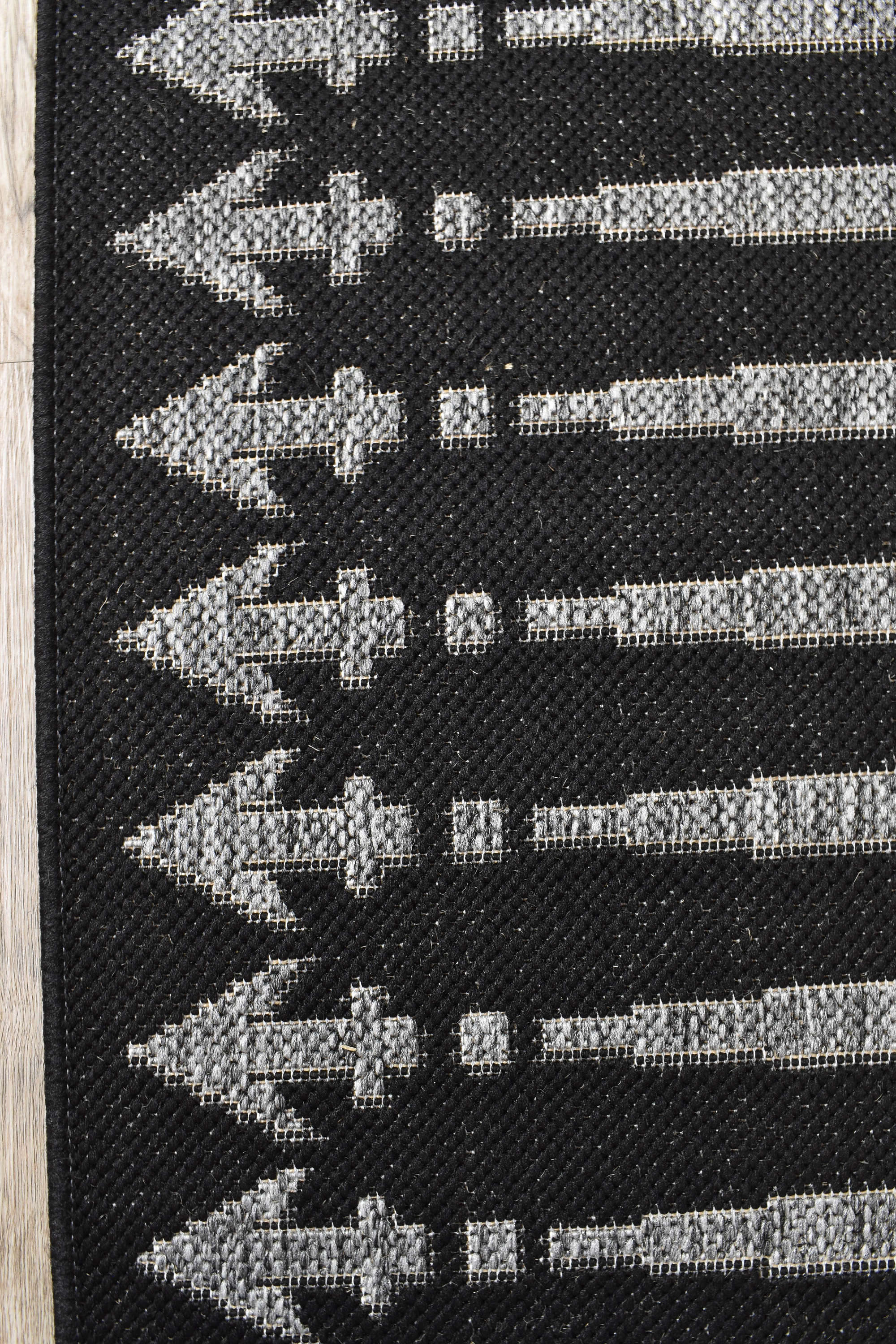 Affordable Alaska Runner Rug in Dark Grey - Ideal for Indoors and Outdoors