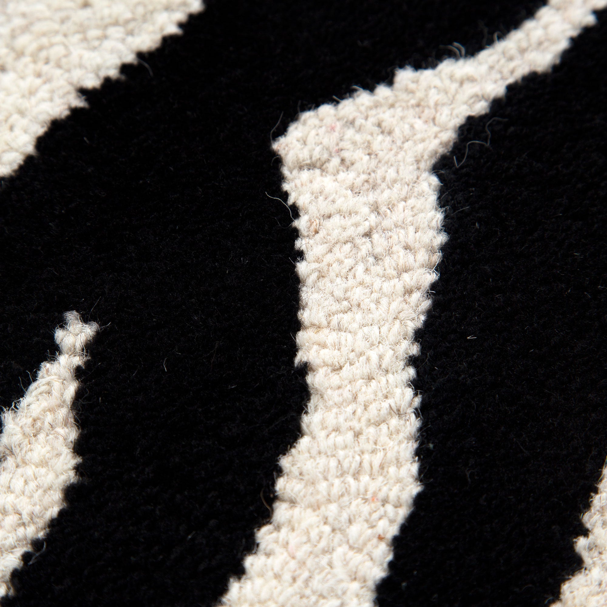 Les Nomades Zanzibar Luxurious Black & White Hand - Tufted Wool Rug