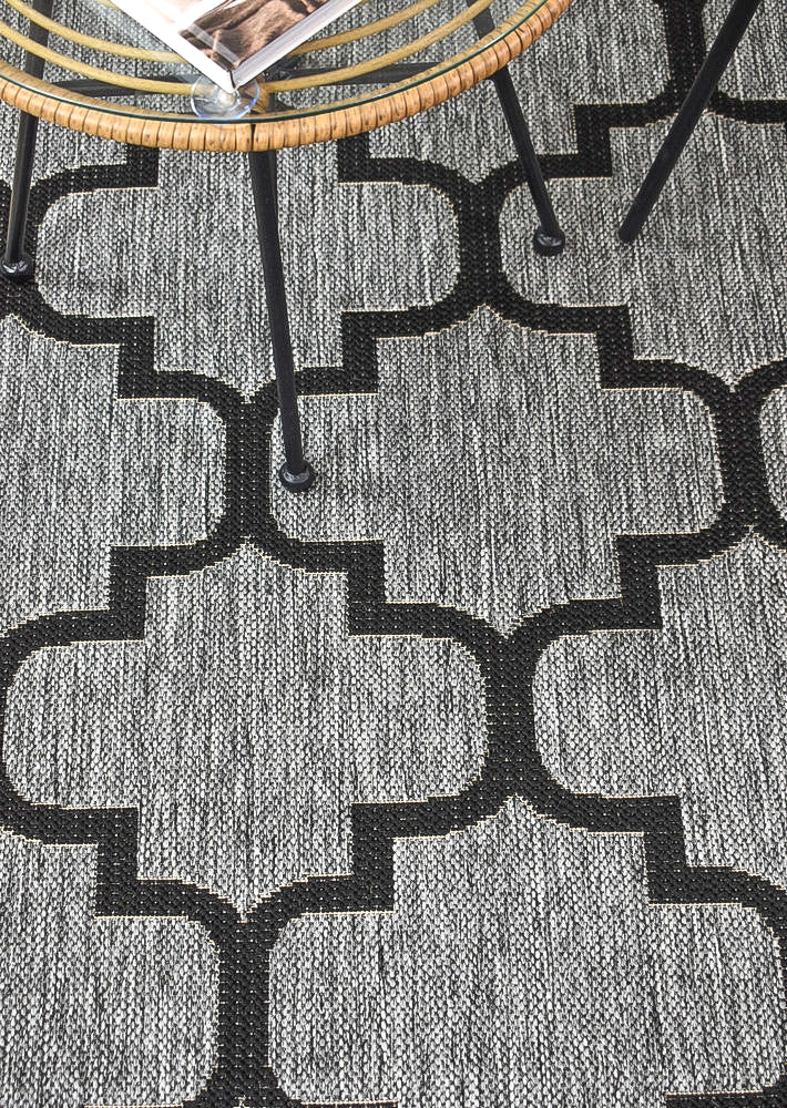 Affordable Alaska Grey Rug - Ideal for Indoors & Outdoors