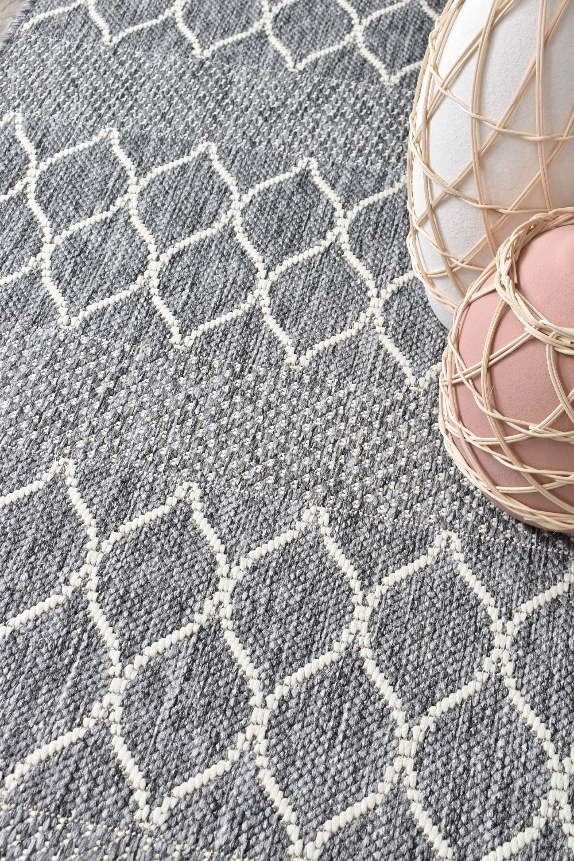 Affordable Grey Alaska Runner Rug 6826-gu6e for Indoor & Outdoor Use