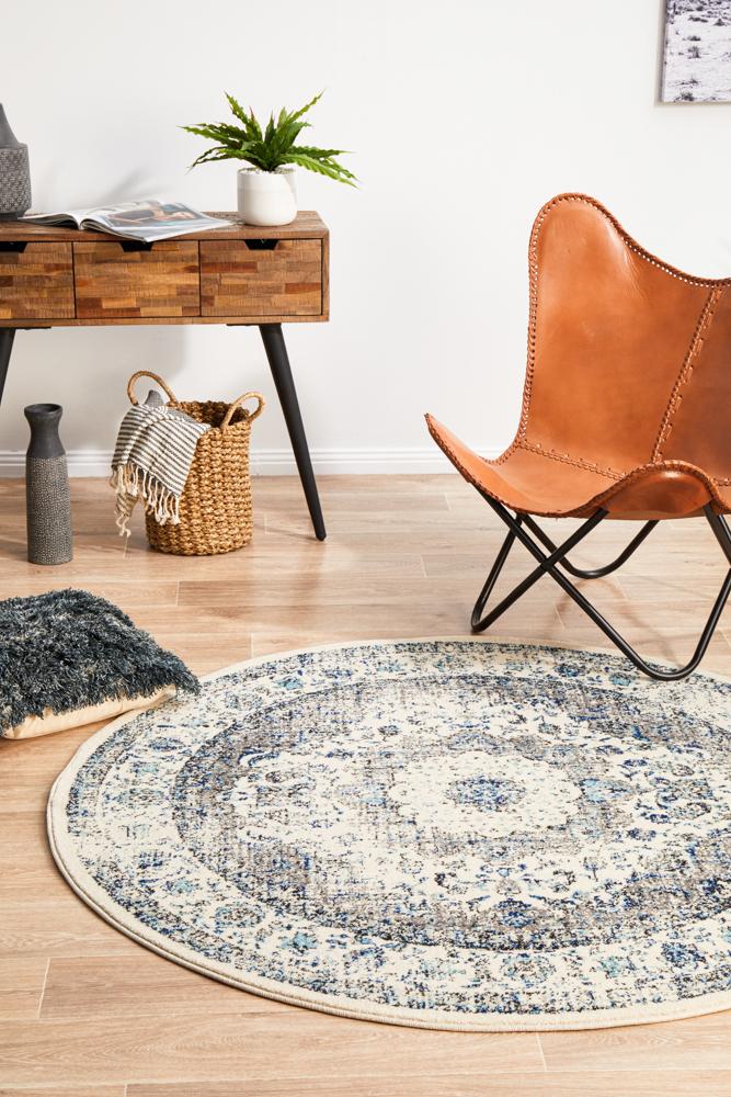 Transitional Evoke Mist White Round Rug with Artisan Craftsmanship