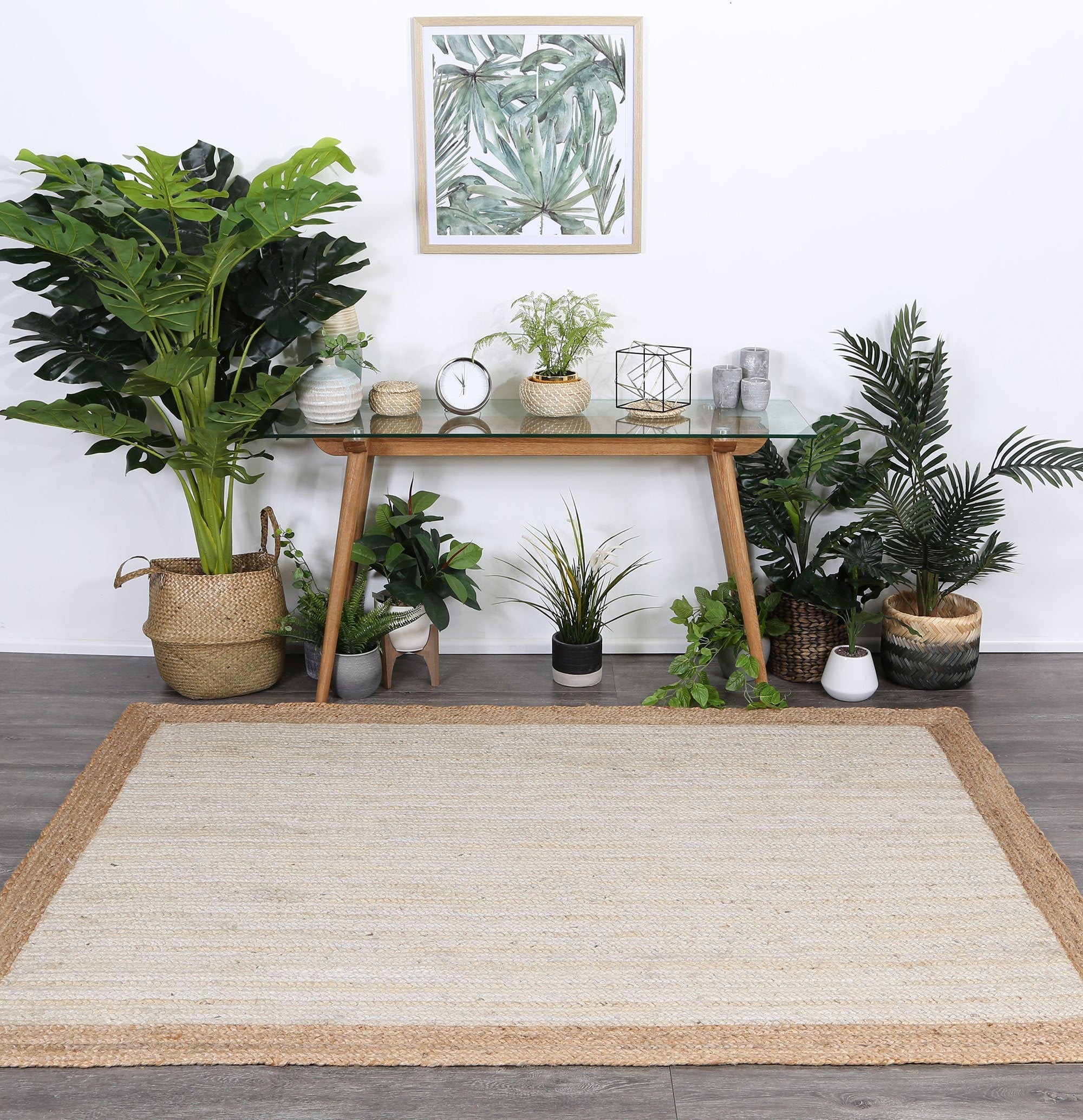 Hampton Light Pink Jute Centre Rug - Ideal for Decor