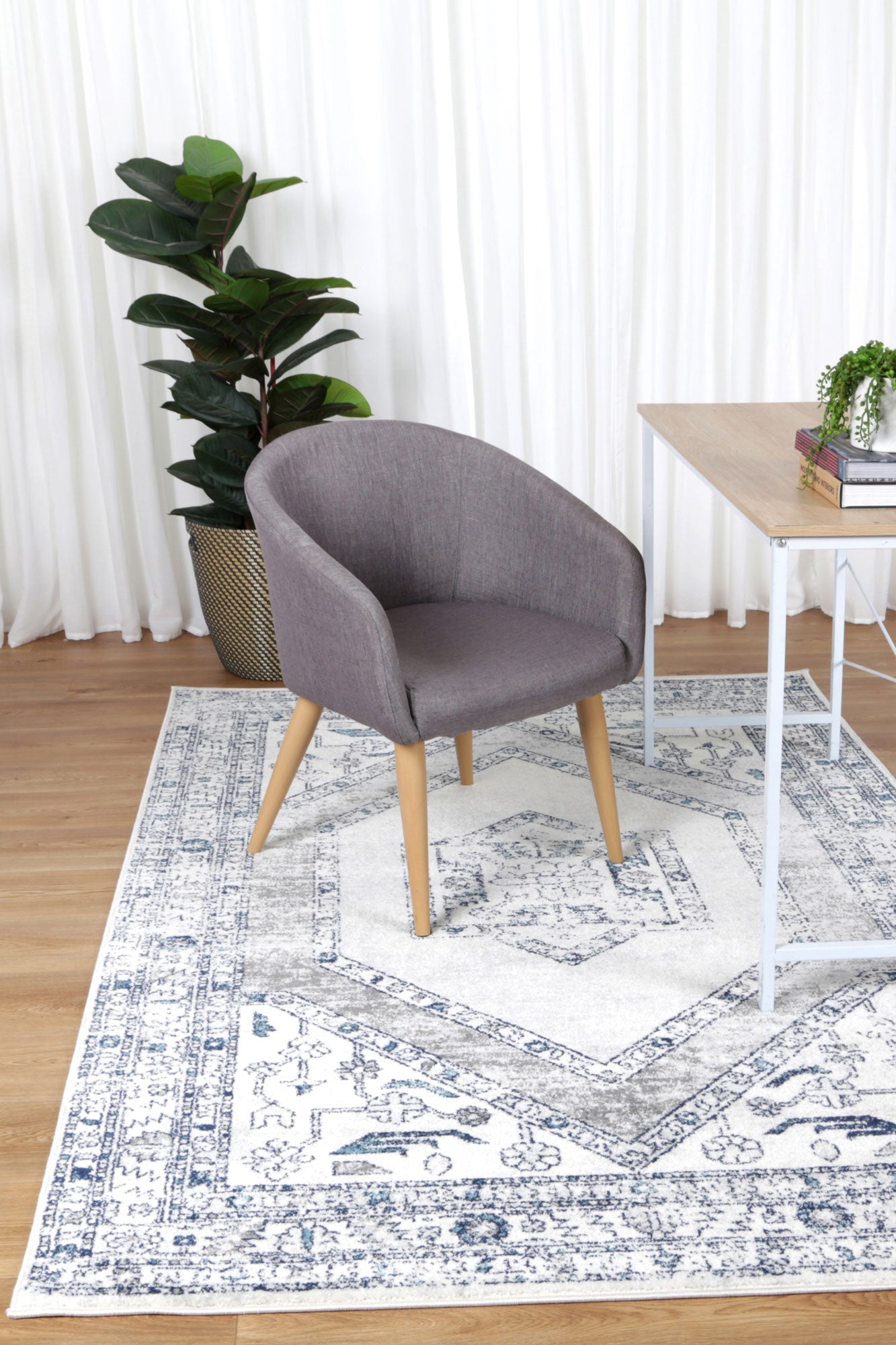 Hot Sale! Navy and Cream Ancient-Style Ligures Machine-Made Rug for Any Room