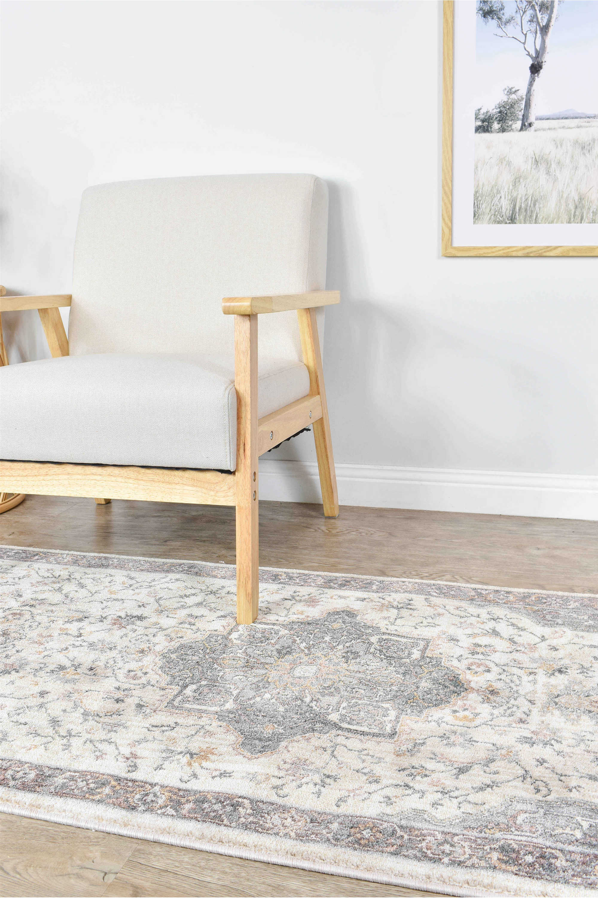 Luxurious Turkish Novara 0D412A Aurelia Rug in Soft Pink
