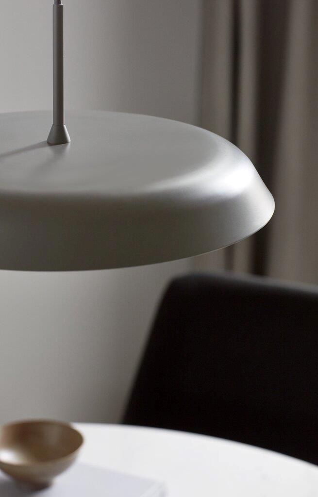 Nordic-Style Grey and White Pendant Lamp - Piso