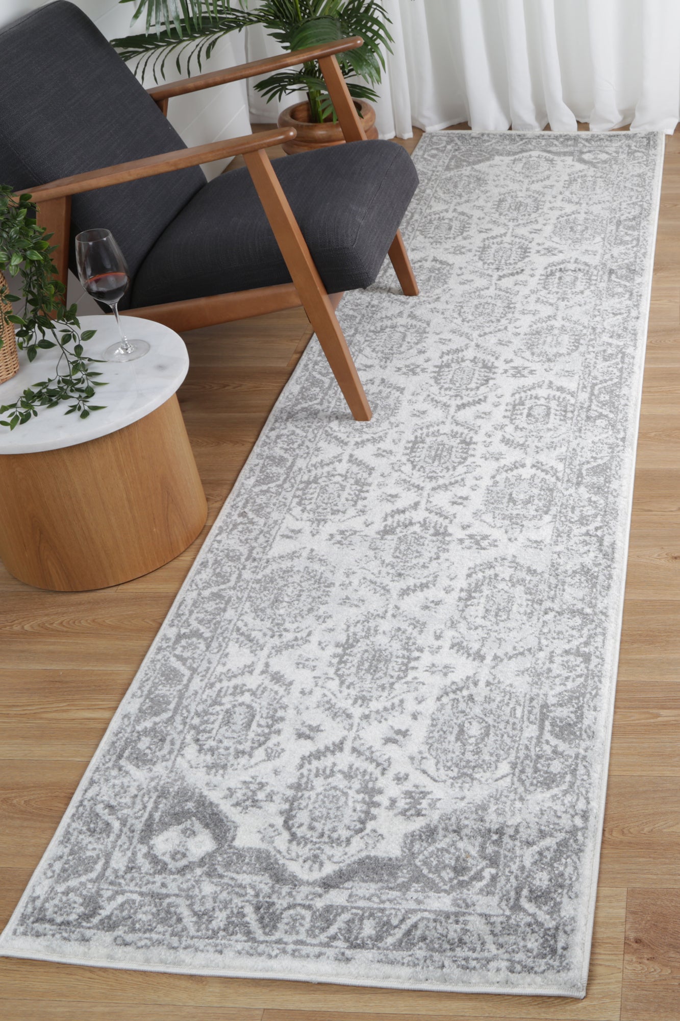 Hot Sale! Traditional White and Grey Ligures Area Rug for Any Room