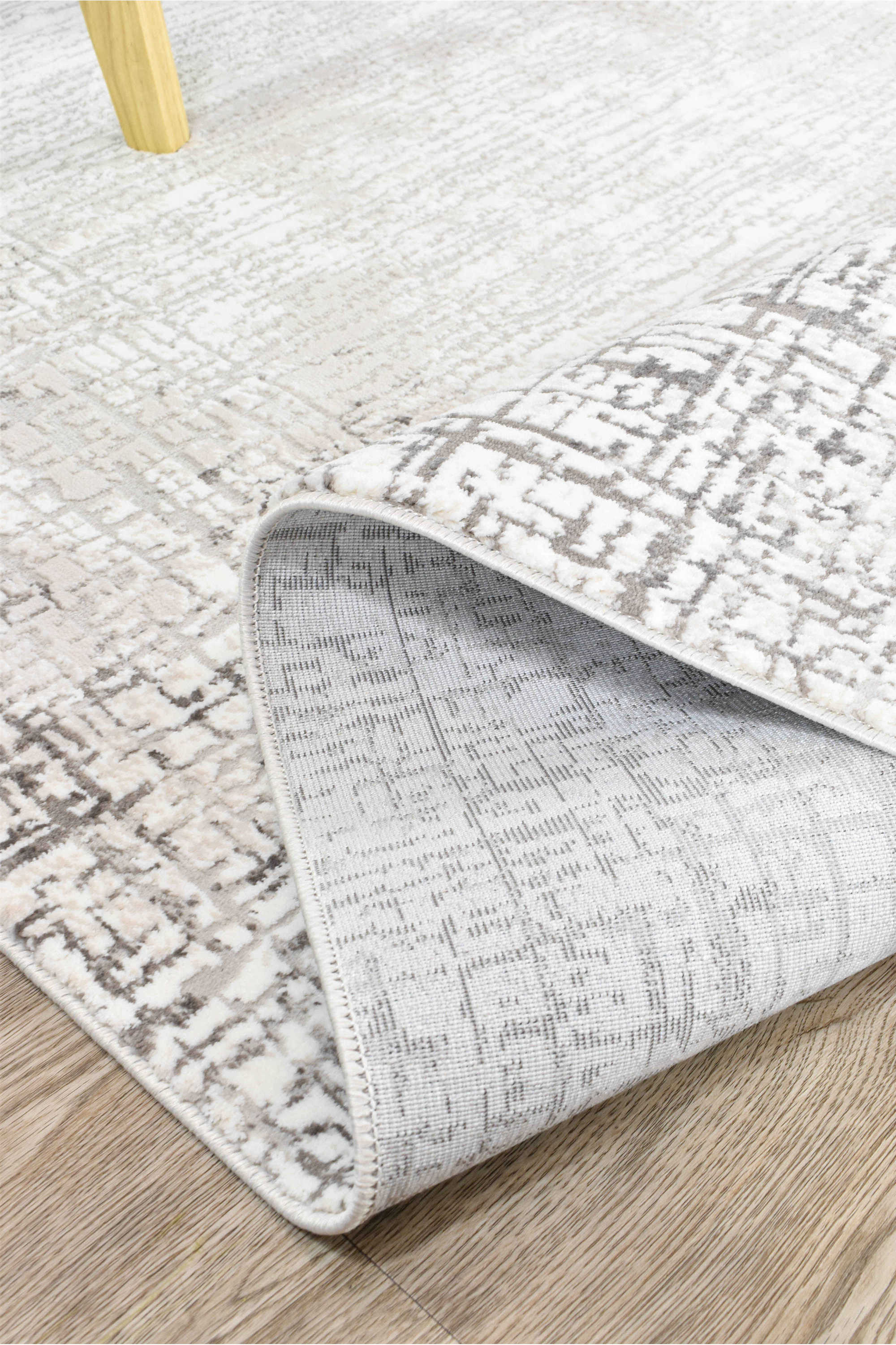 Amara 25420A Beige Elegant Non - shedding Cozy Rug