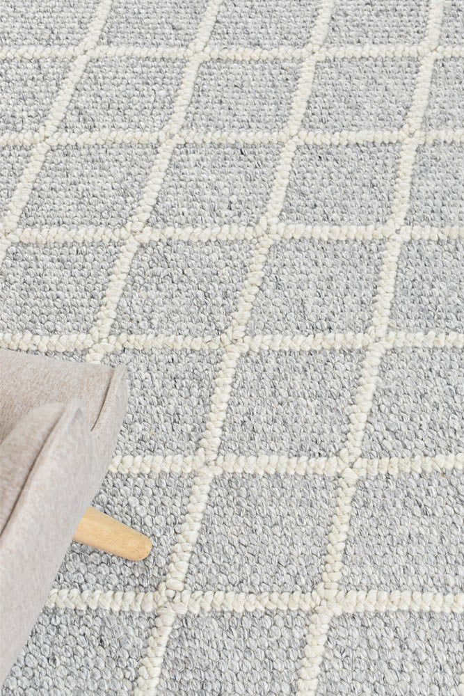 Grey Lyon Wool Rug - Timeless & Luxury