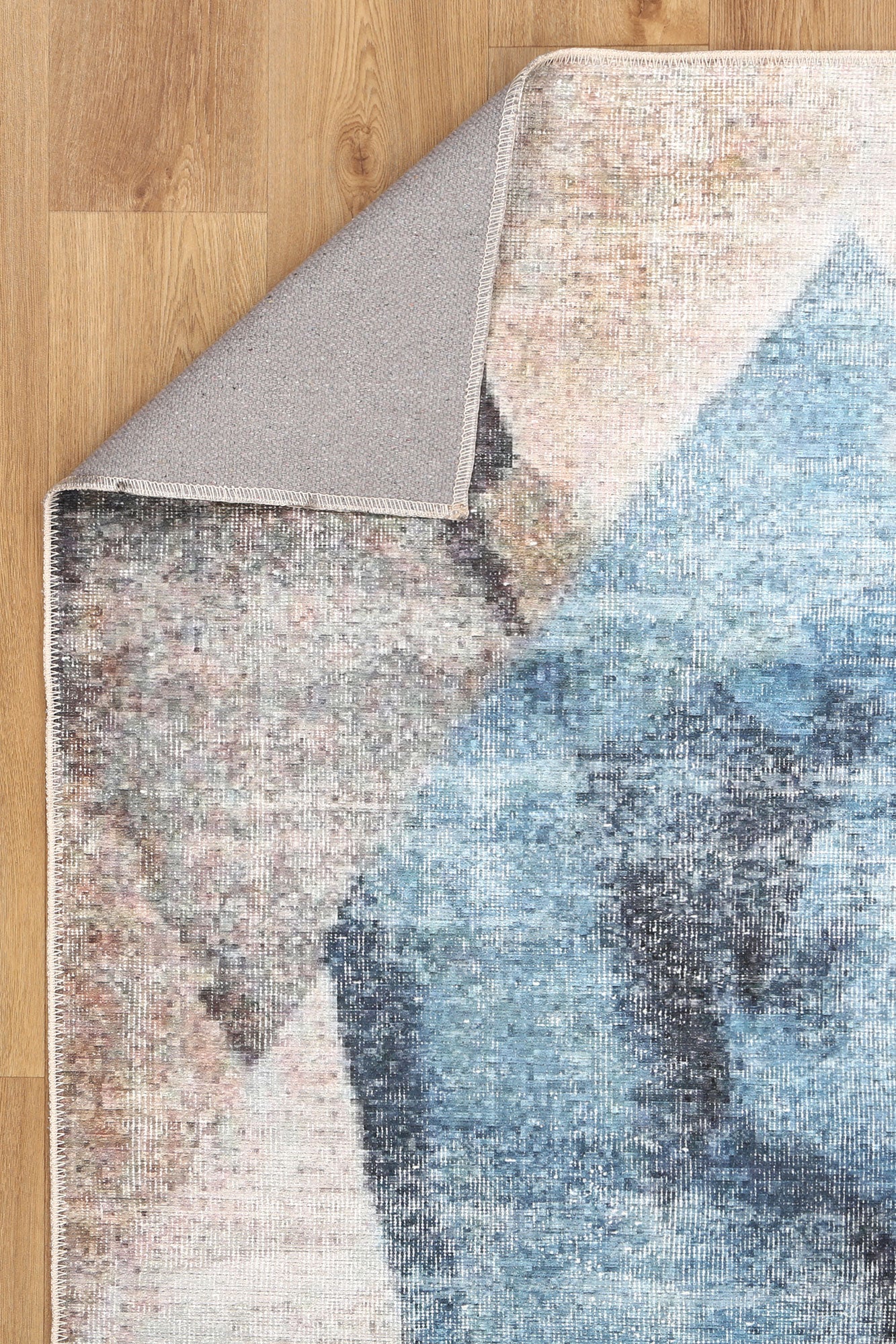 Get Your Hands on Machine Washable Heritage Elements Rugs - Ideal for Busy Families