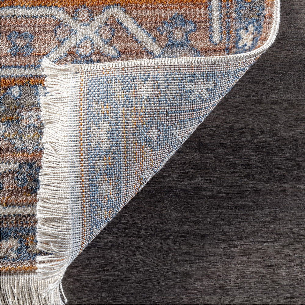 Hot! Heriz Rust Rug with Traditional Charm