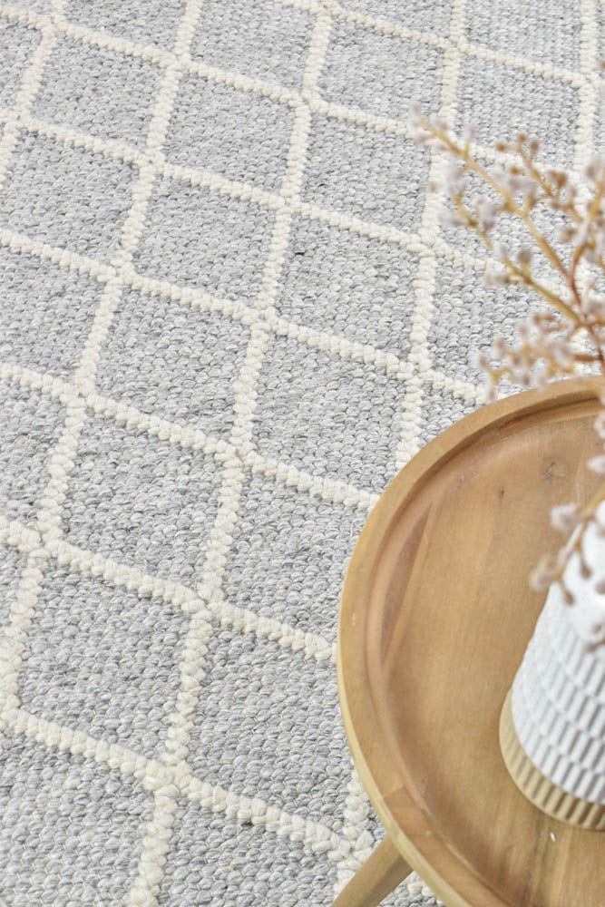 Grey Lyon Wool Rug - Timeless & Luxury
