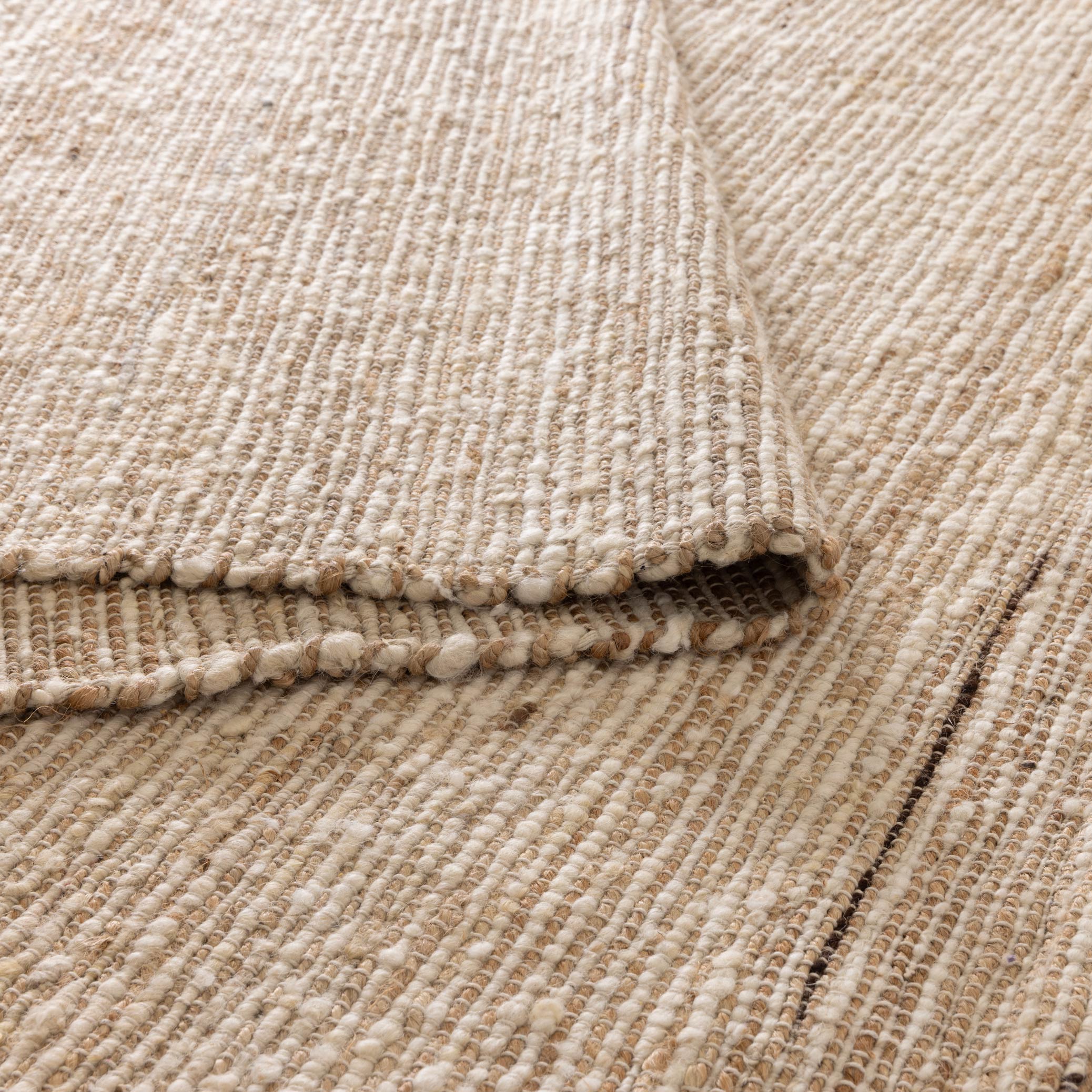 Luxurious Hand - woven Mackay Beige Wool & Jute Reversible Rug for Modern Coastal Homes