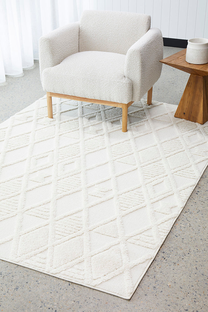 Marigold Lisa White Power Loomed Polypropylene Rug - Ideal for Bohemian & Scandi Decor