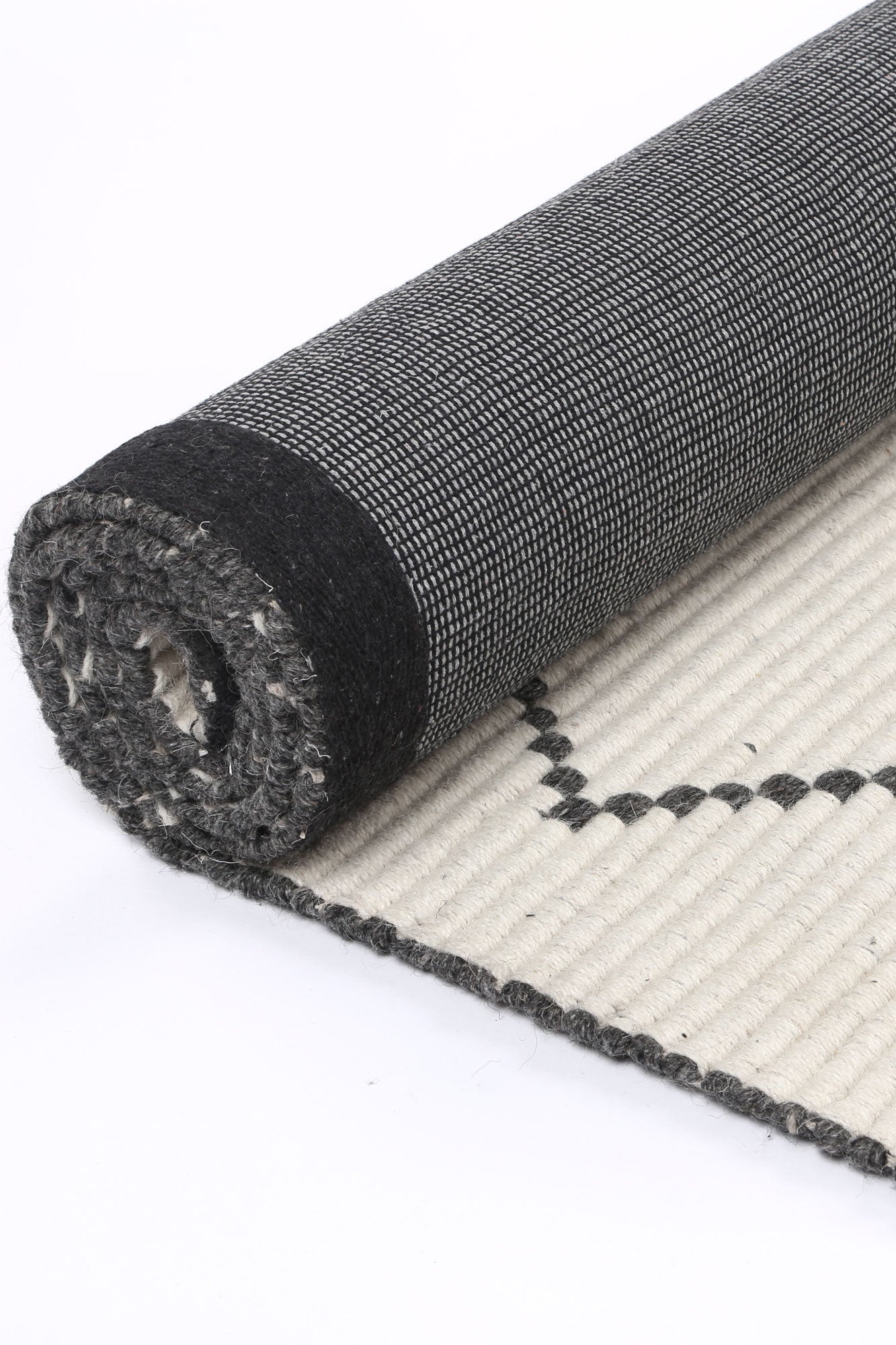 Anjuna Cream Zig-Zag Wool Blend Rug - Exclusive Offer