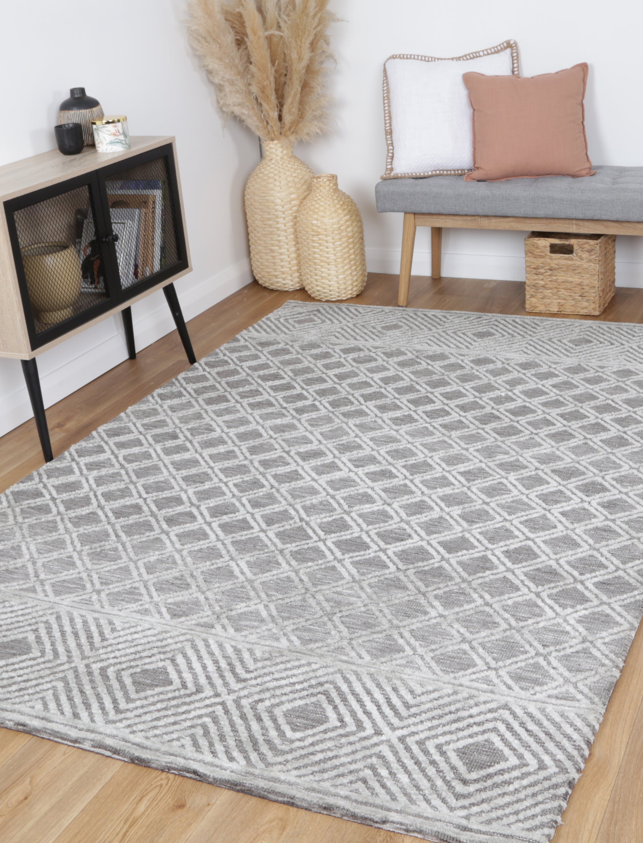 Hot Deal: Ambarsar Grey Cotton Blend Rug
