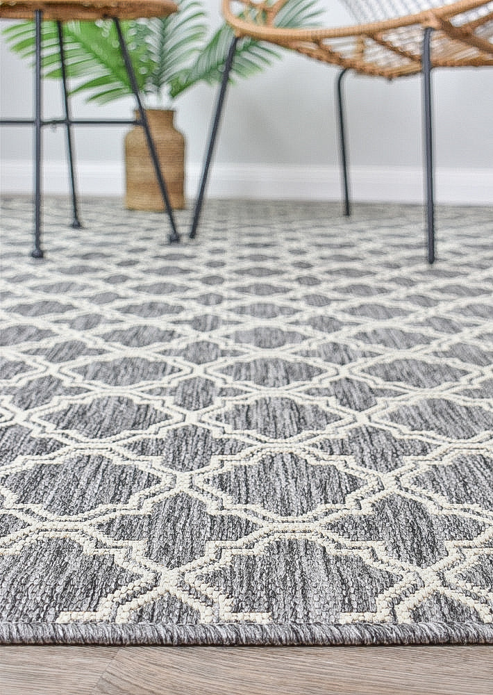 Alaska Light Grey Washable and Non - Slip Rug in Various Sizes 9892 - GU6E