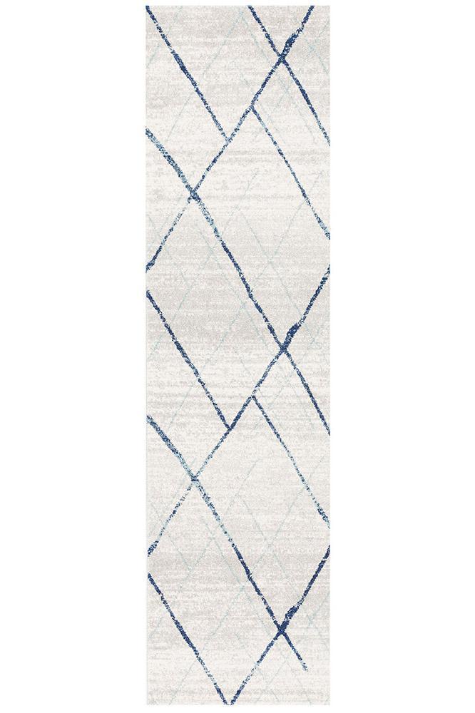 Contemporary Noah Oasis Runner Rug in White and Blue
