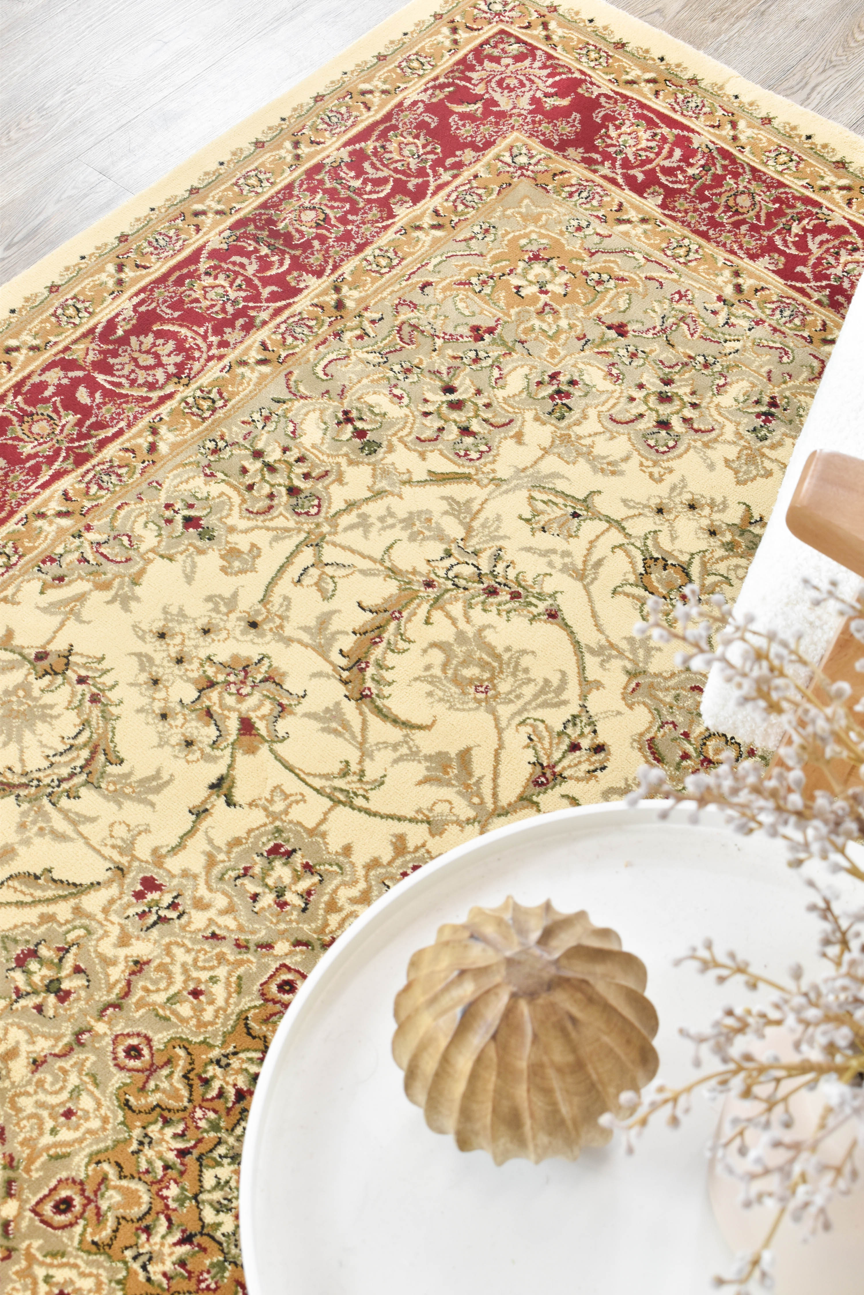 Exquisite Red Granada 15 High - Density Cream Rug