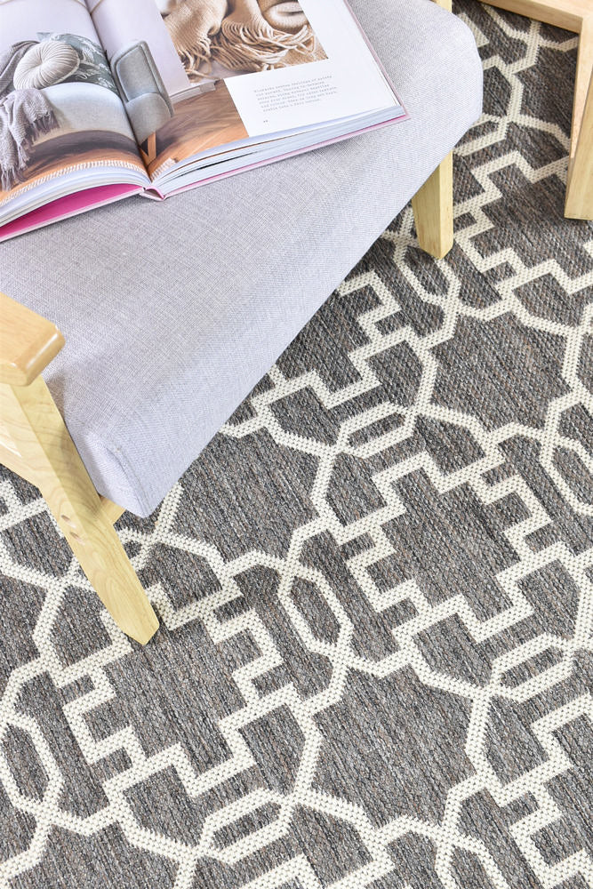 Durable and Washable 208-W71E Alaska Brown Cream Polypropylene Rug