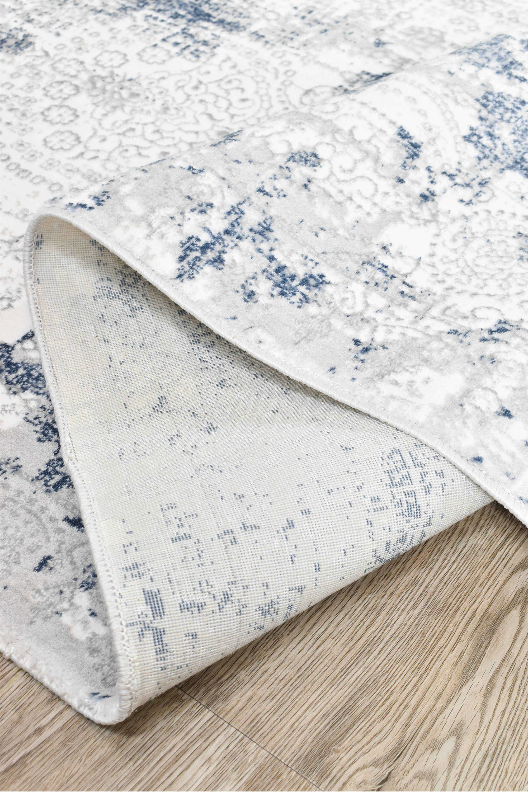 Harmonia 27084A Soft White Belle Rug with Silky Sheen