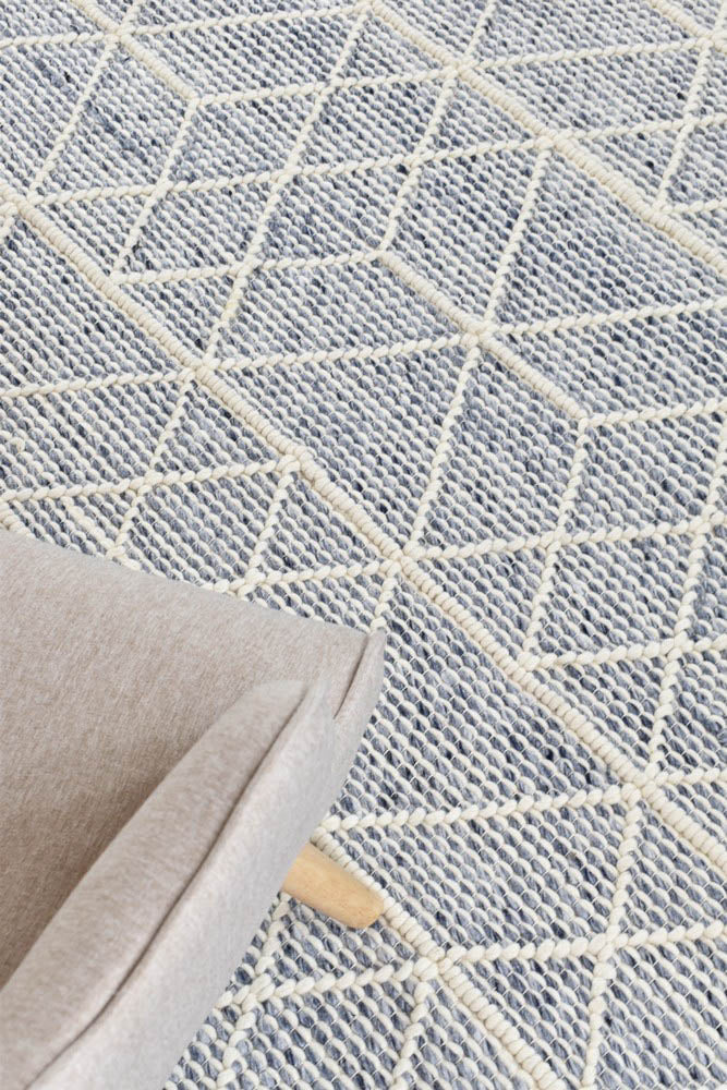 Albona Blue-White Blend Wool and Viscose Hand-Woven Rug