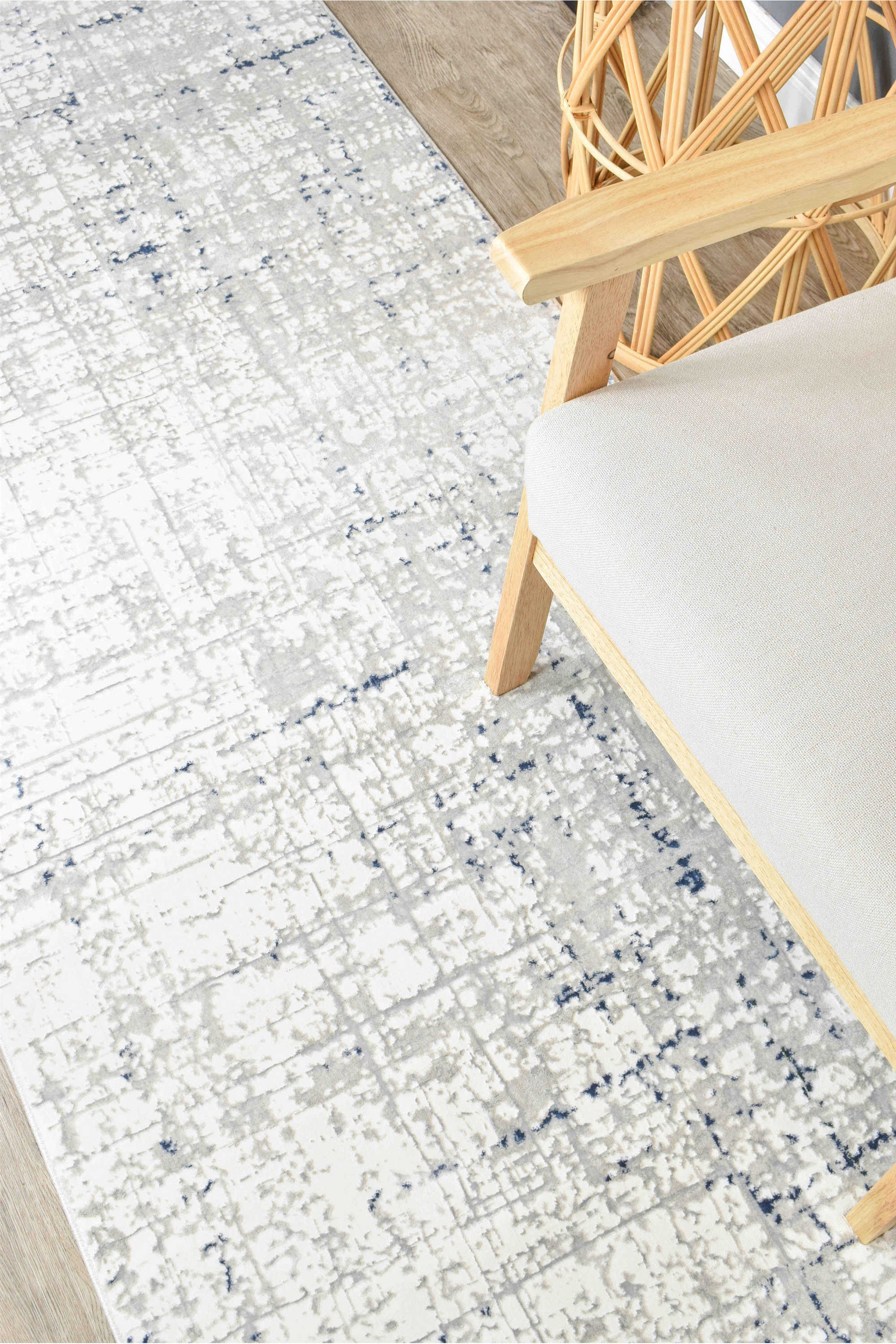 Harmonia Tiger White Runner Rug - Soft & Elegant