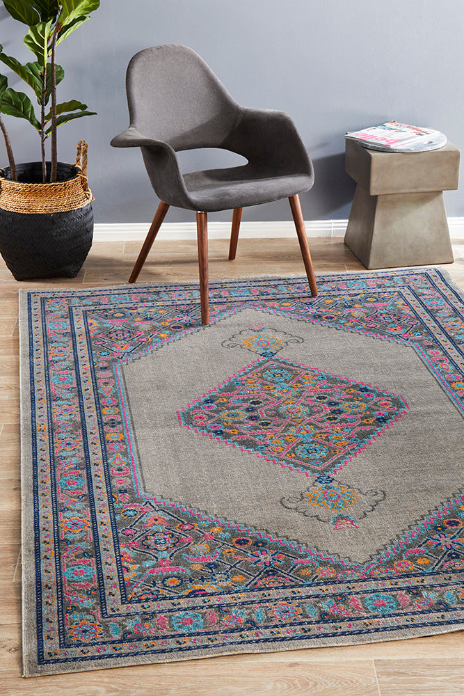 Diamond Grey Vintage - Inspired Eternal Whisper Power - Loomed Rug