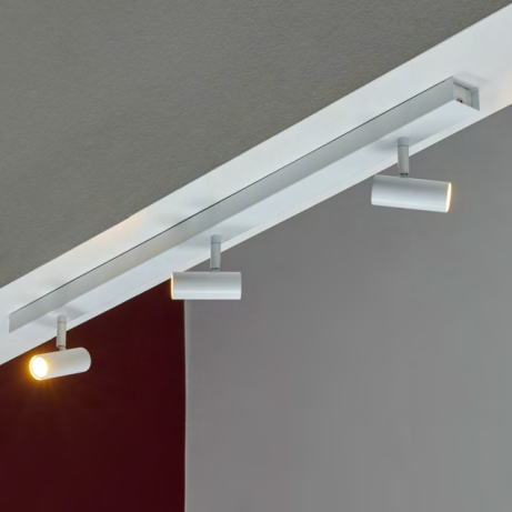 Omari 3-Spot Premium Spot Light - Black & White Offer