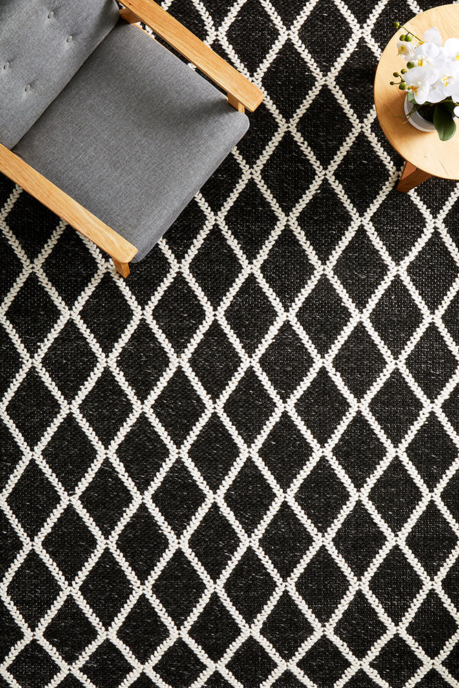Hot Sale! Luxury Huxley Black Floor Rug for Contemporary Interiors